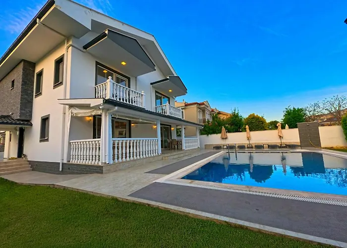 Dalyan Center Location Detached With Pool *