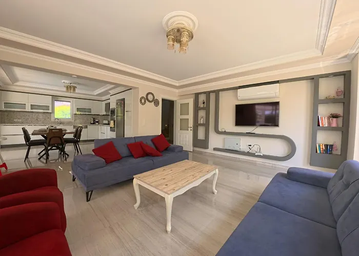 Dalyan Center Location Detached With Pool ヴィラ