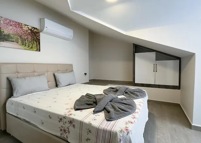 Dalyan Center Location Detached With Pool ヴィラ オルタジャ