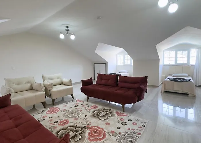 Dalyan Center Location Detached With Pool オルタジャ